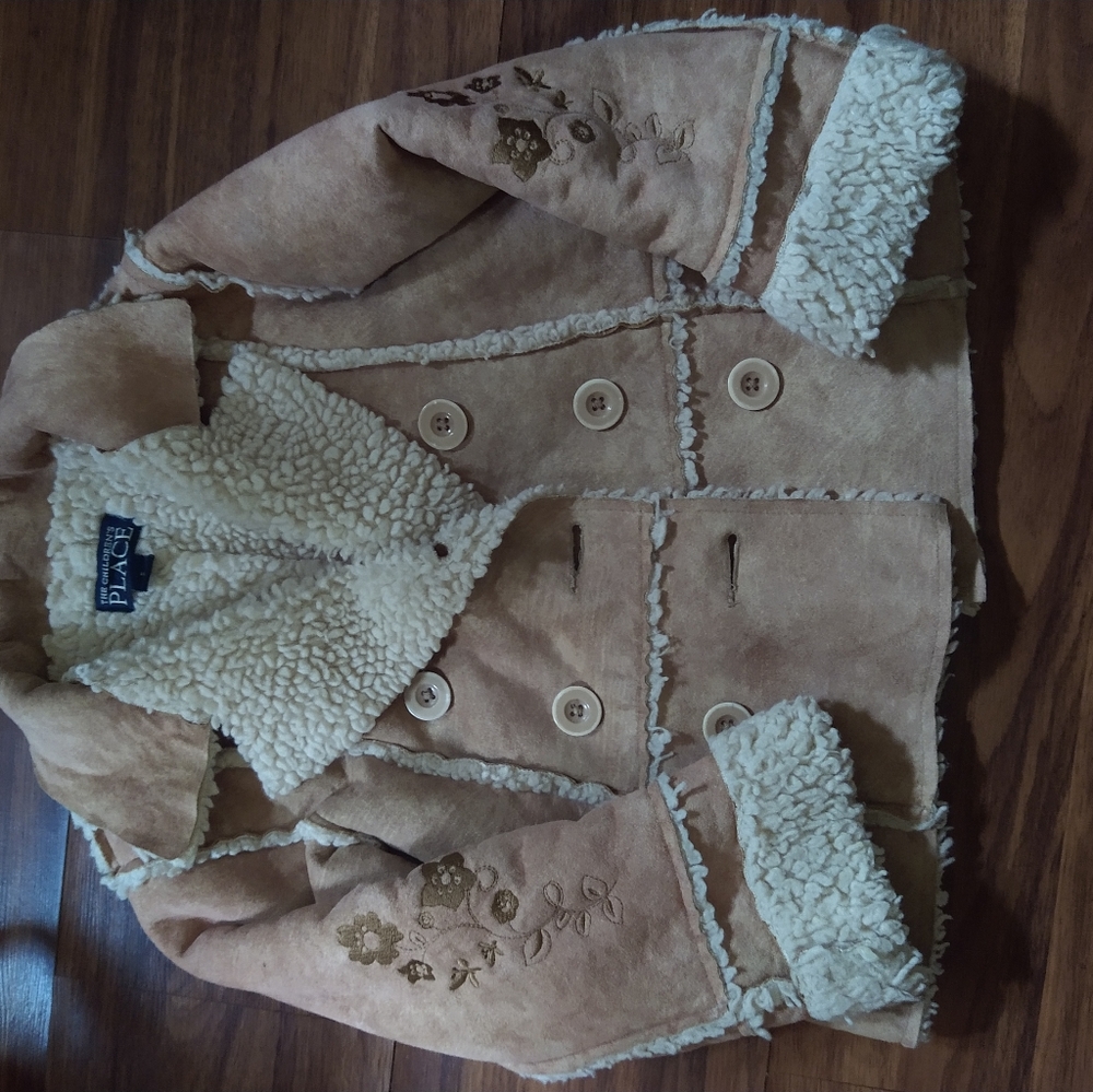 Furry kids jacket size 5/6